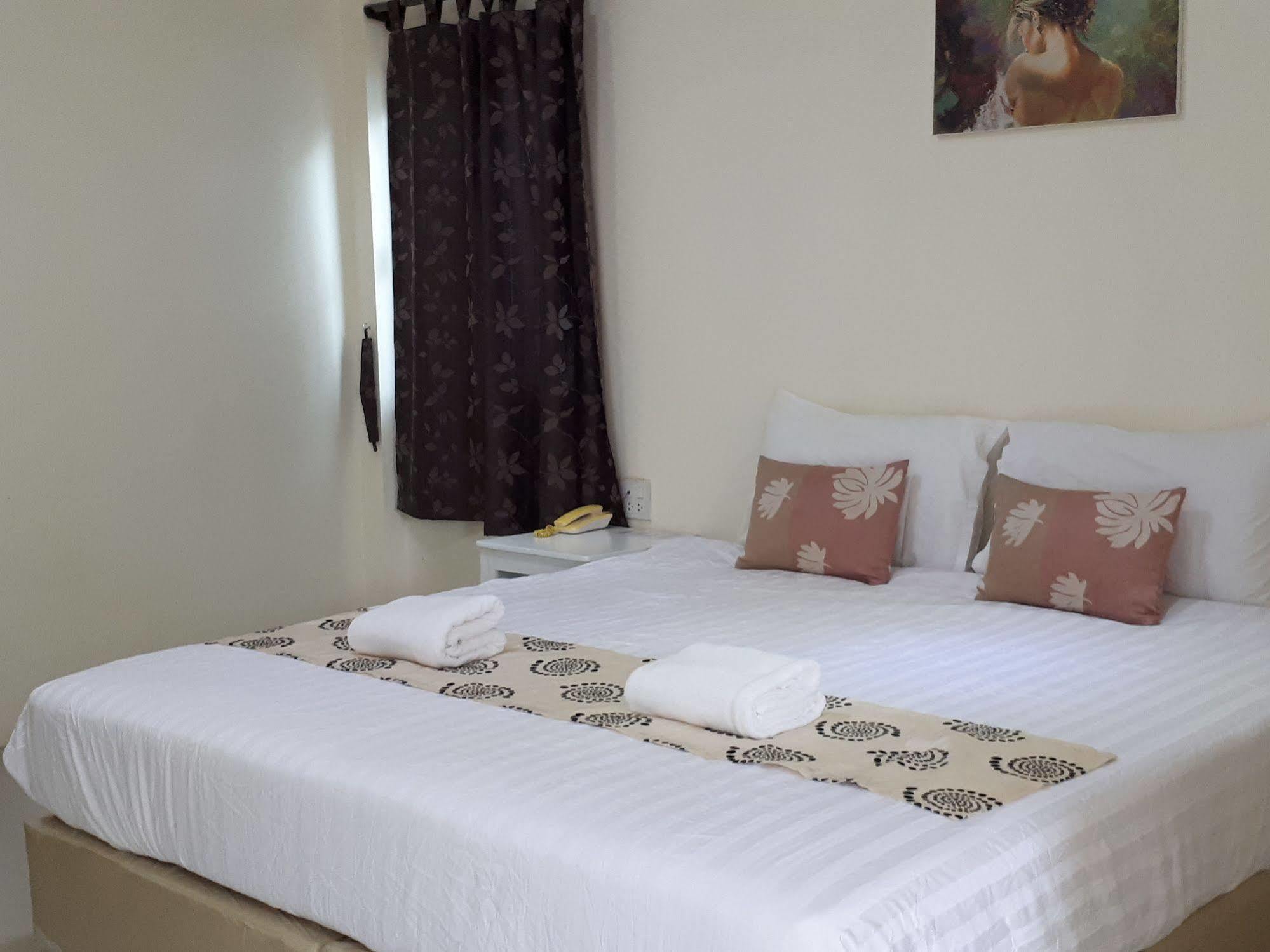 Lake Scene Resort Ratchaburi Exterior foto